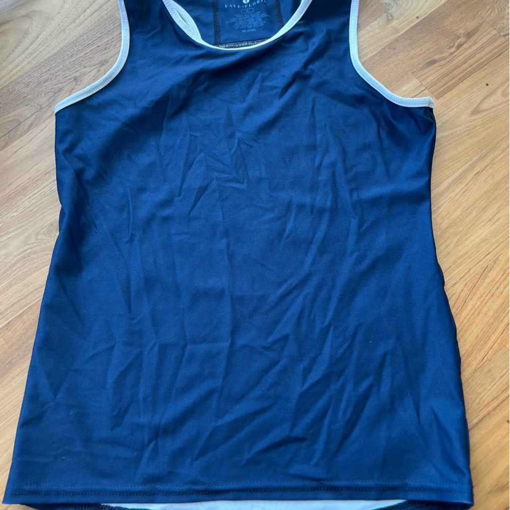 Faye + Florie navy tank size small